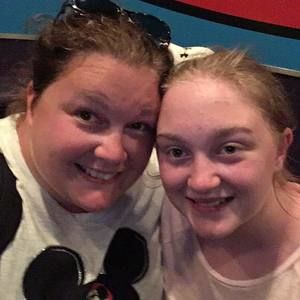 Meet your Posher, Carla